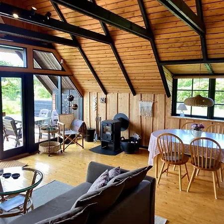 20039-ulfborg-sortebaervej-8 *